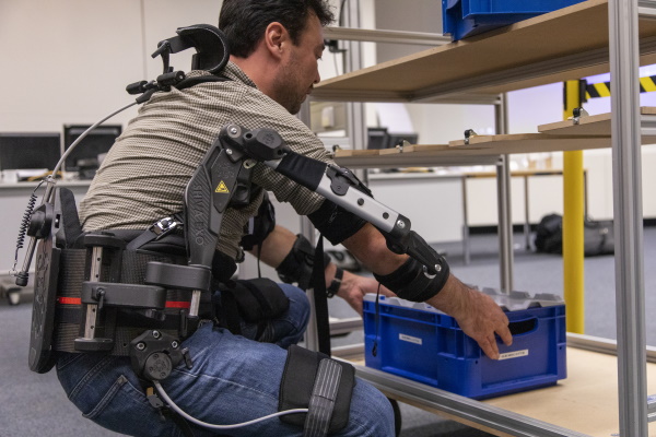 Es gab zahlreiche Möglichkeiten, Exoskelette in verschiedenen Szenarien zu testen.