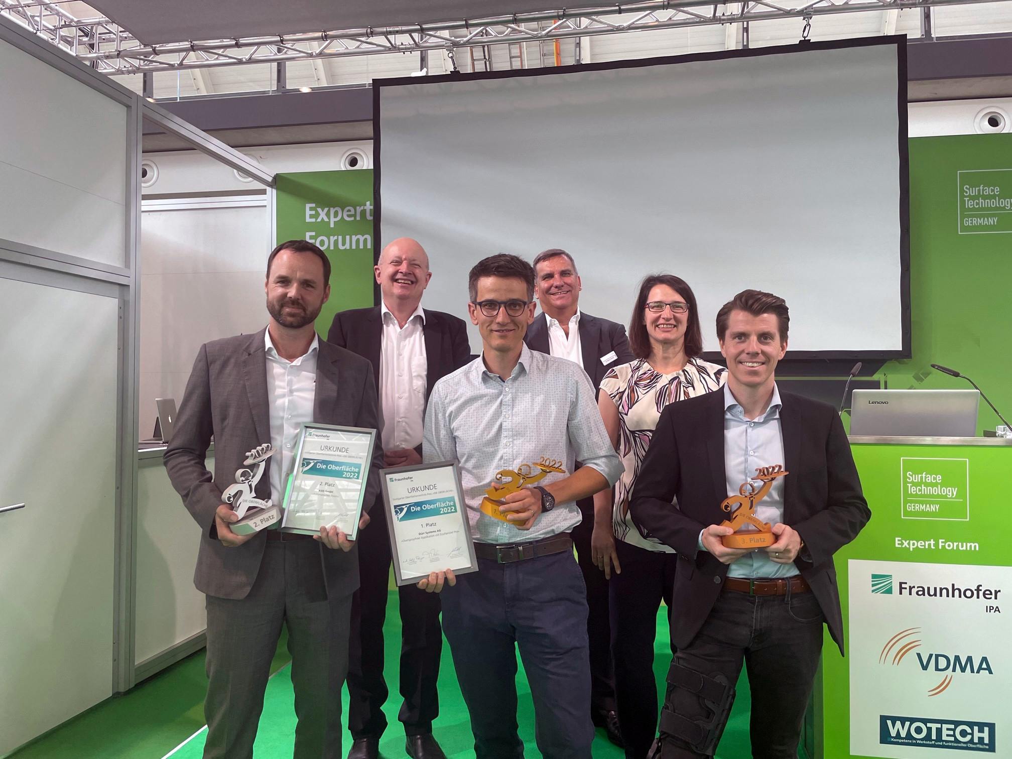 Jury und Sieger des Stuttgarter Oberflächentechnik-Preises 2022