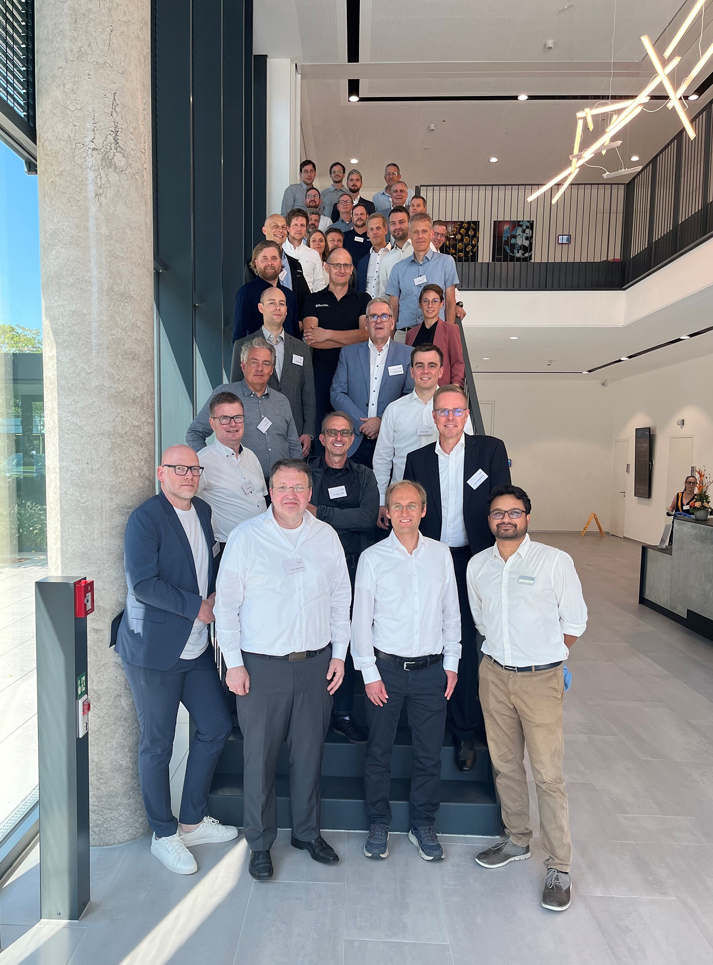 Gruppenfoto mit Beteiligten des Forschungsprojekts RoX