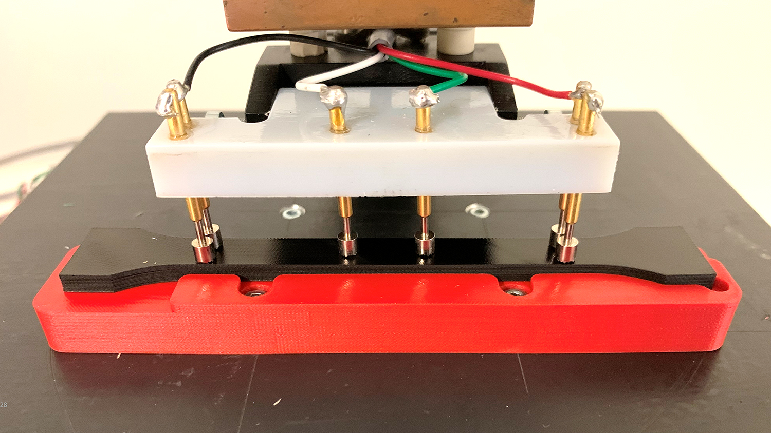 Widerstandsmessung an einem thermoplastischen Elastomer