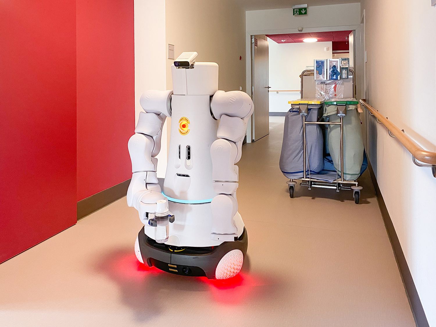 Care-O-bot 4 mit neuen Armen